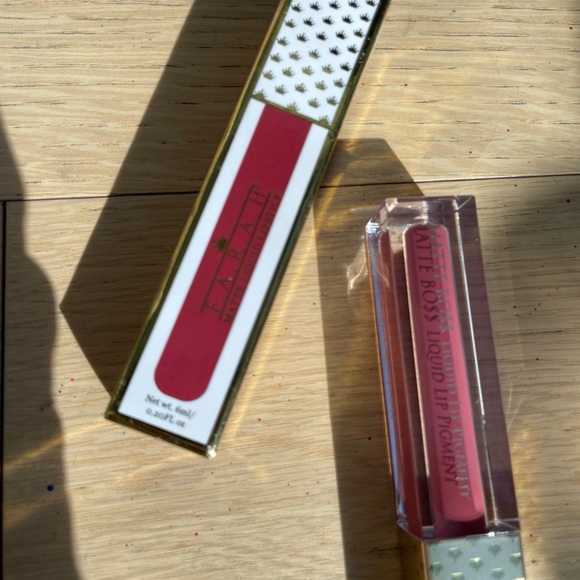 Vegan Matte Farah Liquid Lipstick Pink Nude